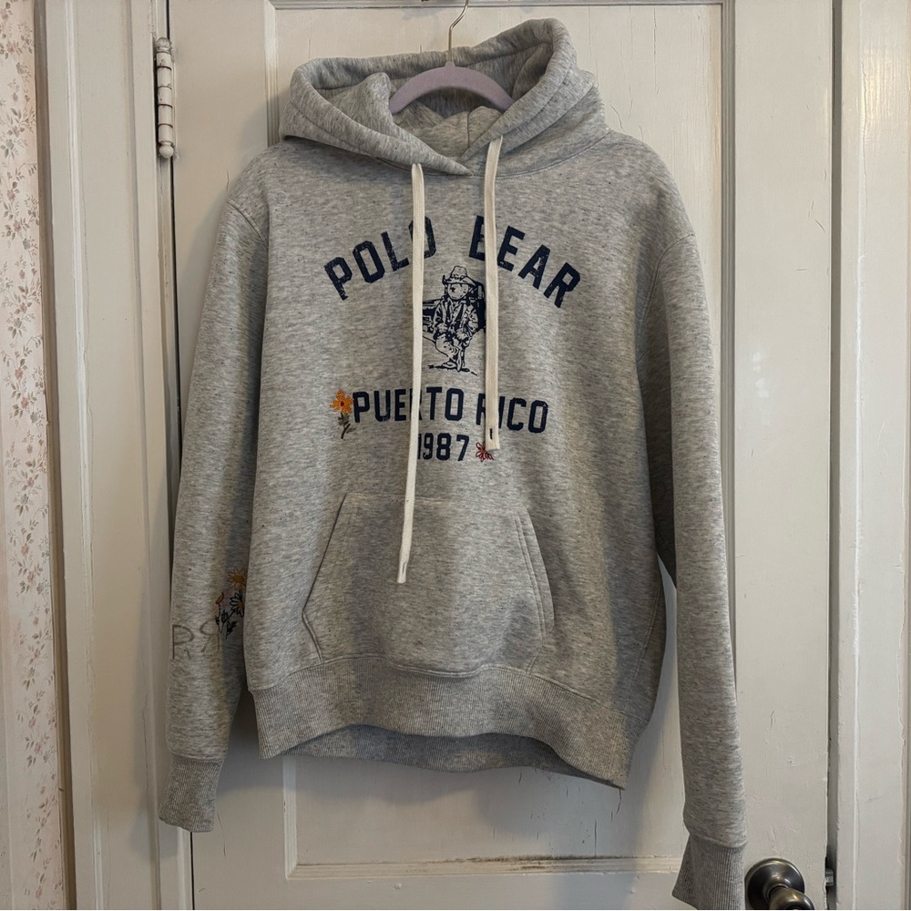 Color-speckled grey fleece hoodie women